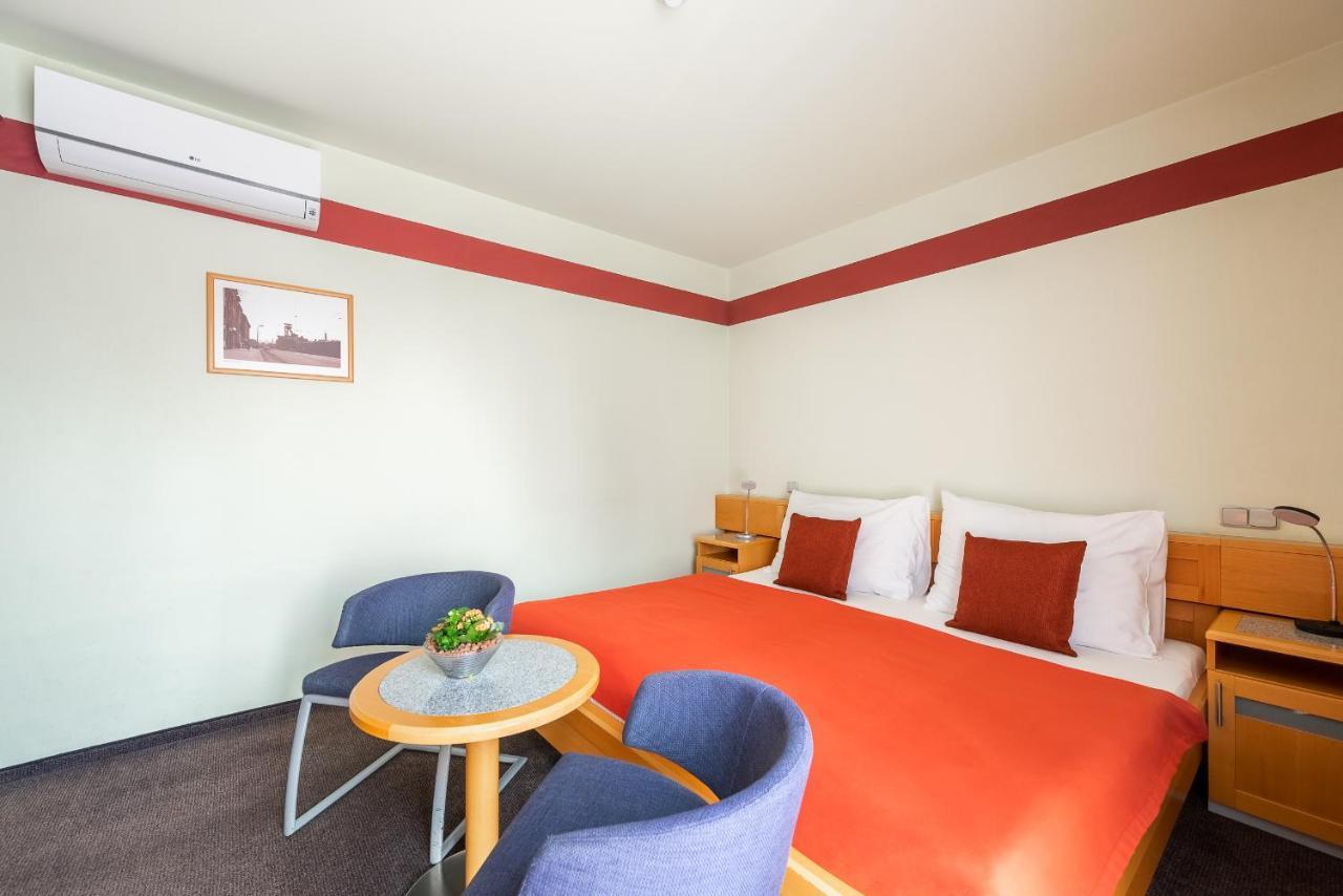 Jan Maria Hotel Ostrava Ngoại thất bức ảnh